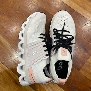 Womens Cloudswift 3 size 9.5